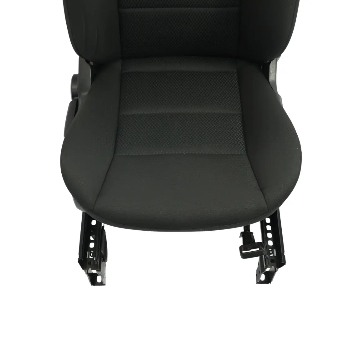 Asiento Delantero Tela Antracita Negra Derecha para Mercedes W245 con número de pieza A1699101247 Mercedes W245 Asiento Delantero Tela Antracita Negra Derecha - SKU A1699101247-5 - Número de pieza A1699101247