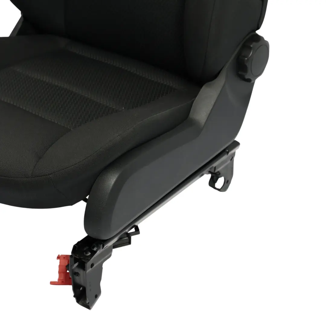 Fotel Przedni Lewy Przód Materiałowy Czarny Antracyt do Mercedes W169 W245 o numerze A16991013472 Mercedes W169 W245 Fotel Przedni Lewy Przód Materiałowy Czarny Antracyt - SKU A1699101347-3 - Numer Części A16991013472