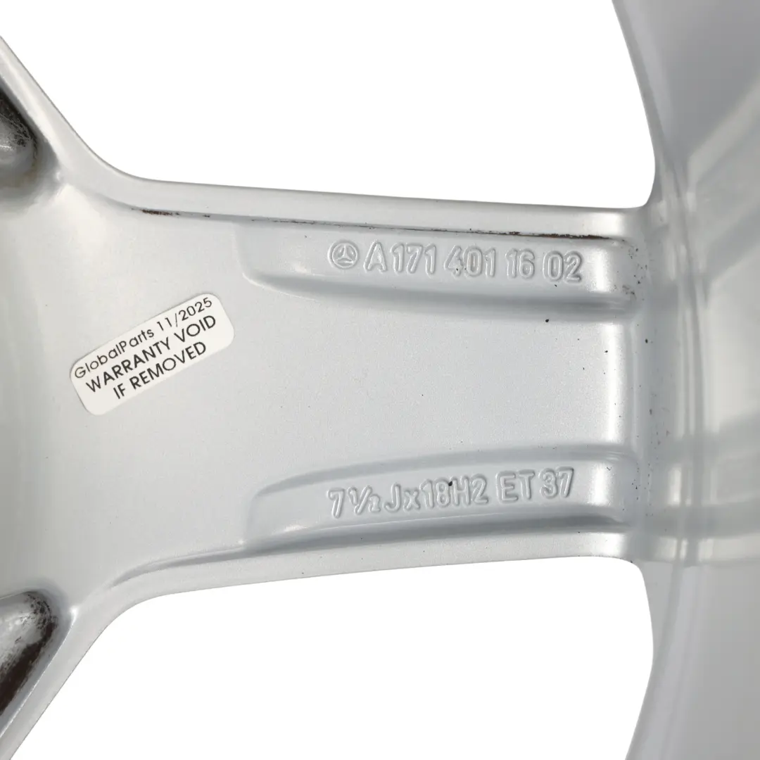 Llanta aleación delantera plateada 18" 7,5J ET:37 para Mercedes R171 AMG con número de pieza A1714011602 Mercedes R171 AMG Llanta aleación delantera plateada 18" 7,5J ET:37 - SKU A1714011602-1 - Número de pieza A1714011602