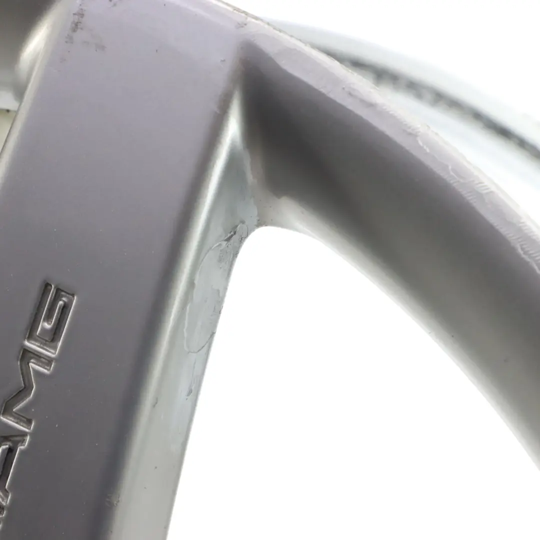 Felga Aluminiowa Tylna Srebrna 18" 8,5J ET:30 do Mercedes R171 C209 AMG o numerze A1714011702 Mercedes R171 C209 AMG Felga Aluminiowa Tylna Srebrna 18" 8,5J ET:30 - SKU A1714011702-1 - Numer Części A1714011702