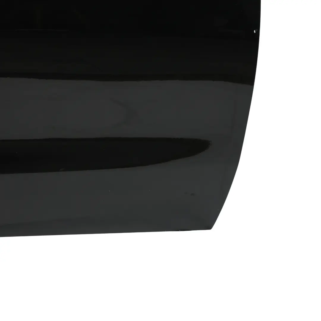 Droite Classe A Kosmos Cosmic Black Metallic - 191 pour Mercedes W176 Porte Avant à propos du numéro de pièce A1767200205 Mercedes W176 Porte Avant Droite Classe A Kosmos Cosmic Black Metallic - 191 - SKU A1767200205-KB - Numéro de pièce A1767200205