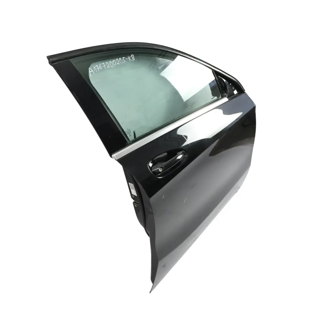 Porta anteriore destra Kosmos Cosmic Black Metallic - 191 per Mercedes W176 con numero di parte A1767200205 Mercedes W176 Porta anteriore destra Kosmos Cosmic Black Metallic - 191 - SKU A1767200205-KB - Numero di parte A1767200205
