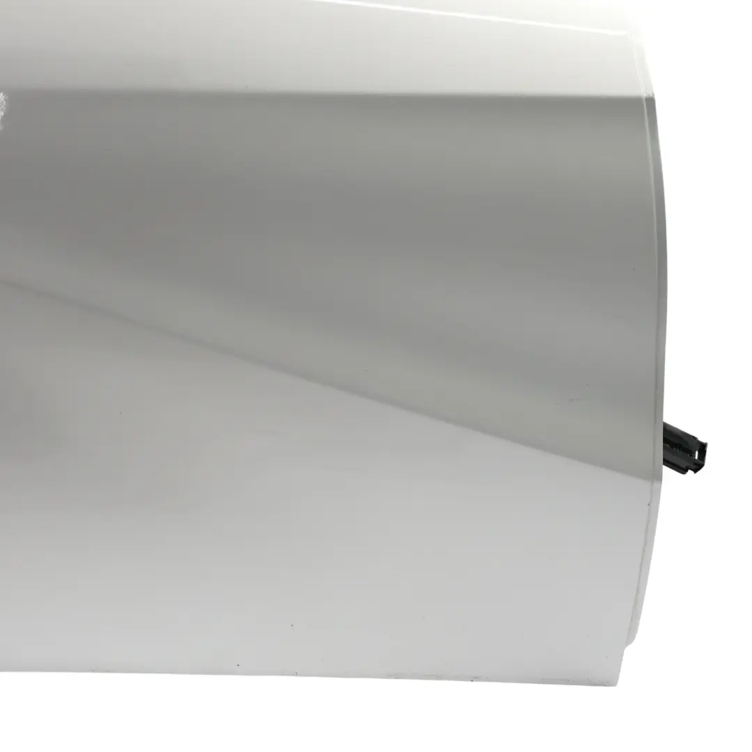 Puerta Trasera Derecha Polar Silver Metallic - 761 para Mercedes W176 con número de pieza A1767300205 Mercedes W176 Puerta Trasera Derecha Polar Silver Metallic - 761 - SKU A1767300205-PLS1 - Número de pieza A1767300205