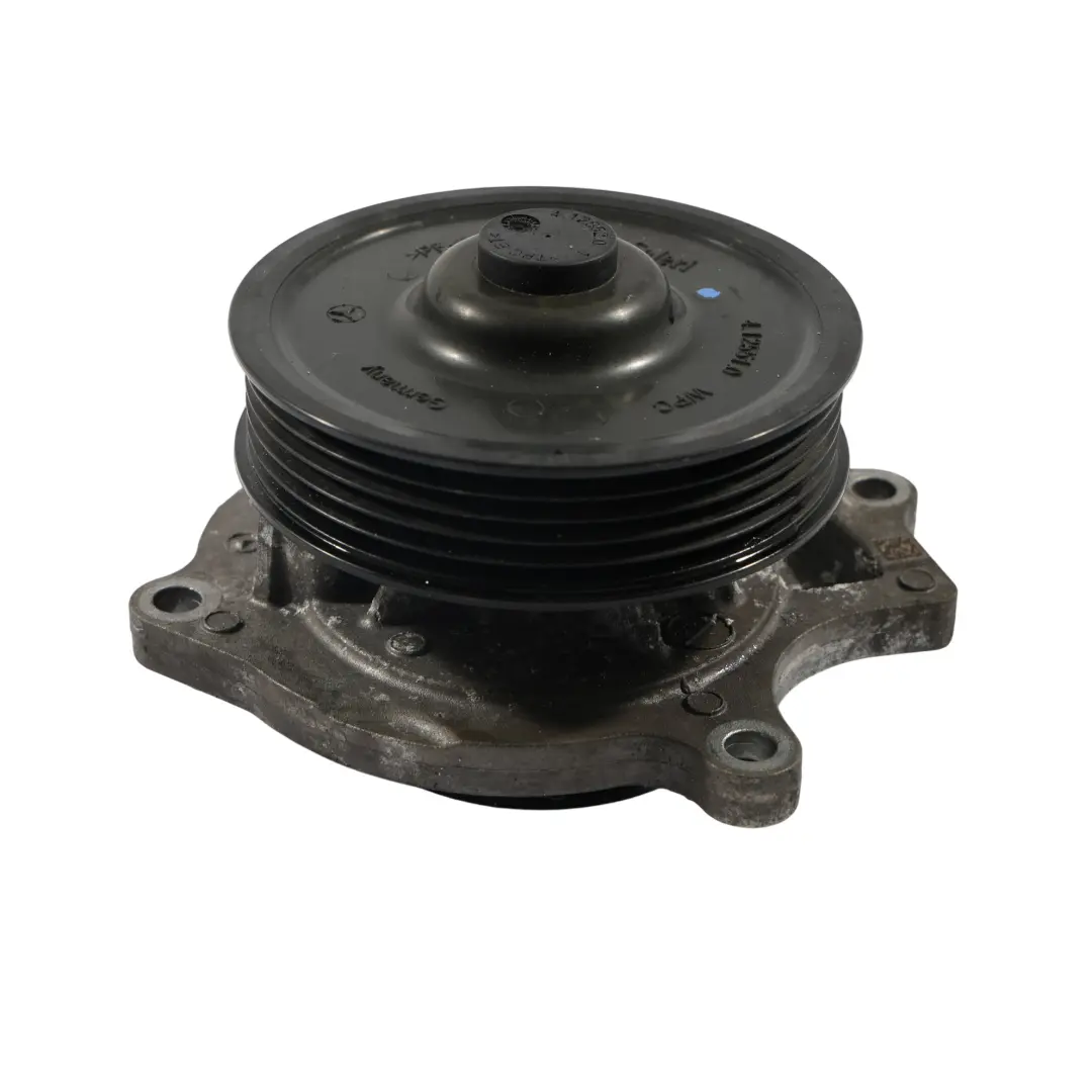Wasserpumpe Motor Kühlmittelpumpe OM654 für Mercedes W205 W213 X118 mit Teilenummer A6542001400 Mercedes W205 W213 X118 Wasserpumpe Motor Kühlmittelpumpe OM654 - SKU A6542001400 - Teilenummer A6542001400