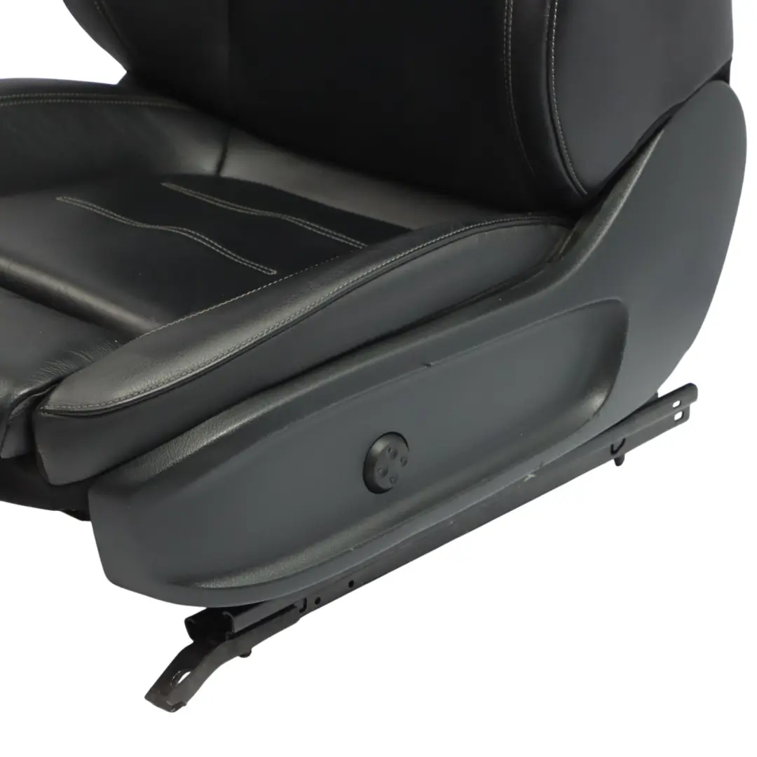 Mercedes C118 W177 Siège Avant Gauche Chauffant Mémoire Intérieur Cuir Noir - SKU A1779108101-3 - Numéro de pièce A1779108101