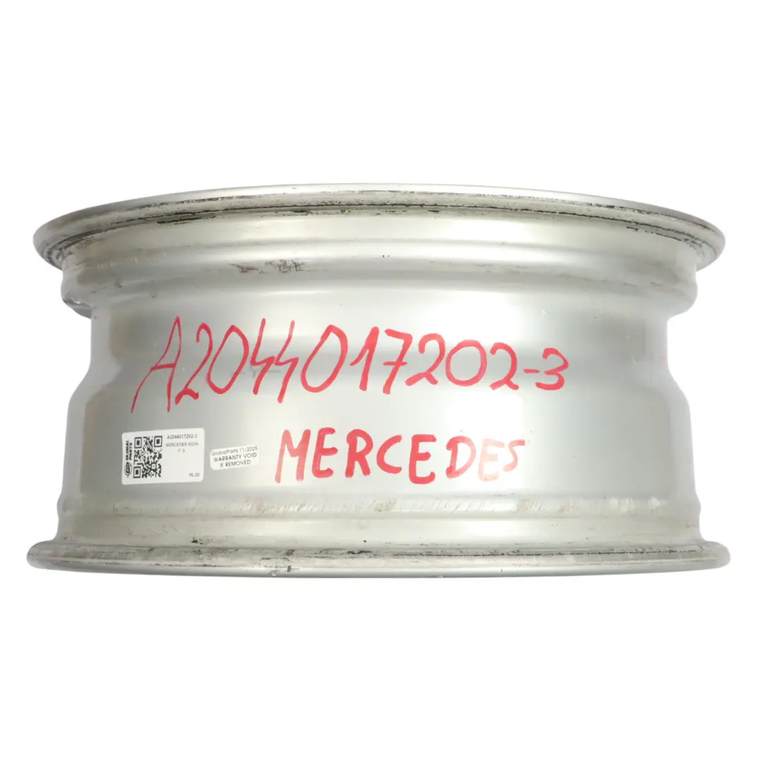 Felga Aluminiowa Srebrna 16" ET:43 7J do Mercedes W204 o numerze A2044017202 Mercedes W204 Felga Aluminiowa Srebrna 16" ET:43 7J - SKU A2044017202-3 - Numer Części A2044017202