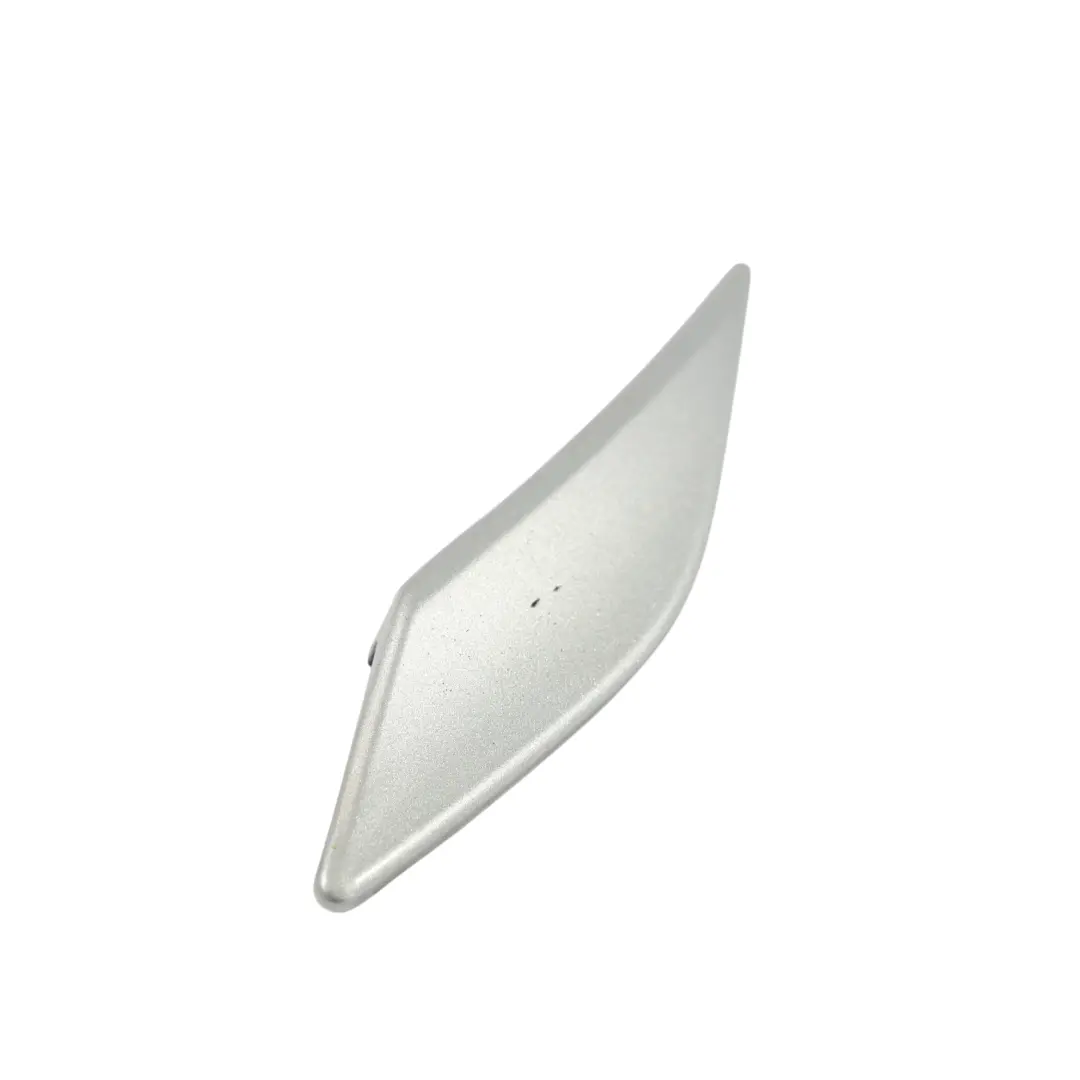 Spoiler Passaruota Posteriore Sinistro Argento per Mercedes W204 AMG con numero di parte A2046903530 Mercedes W204 AMG Spoiler Passaruota Posteriore Sinistro Argento - SKU A2046903530-IRS - Numero di parte A2046903530