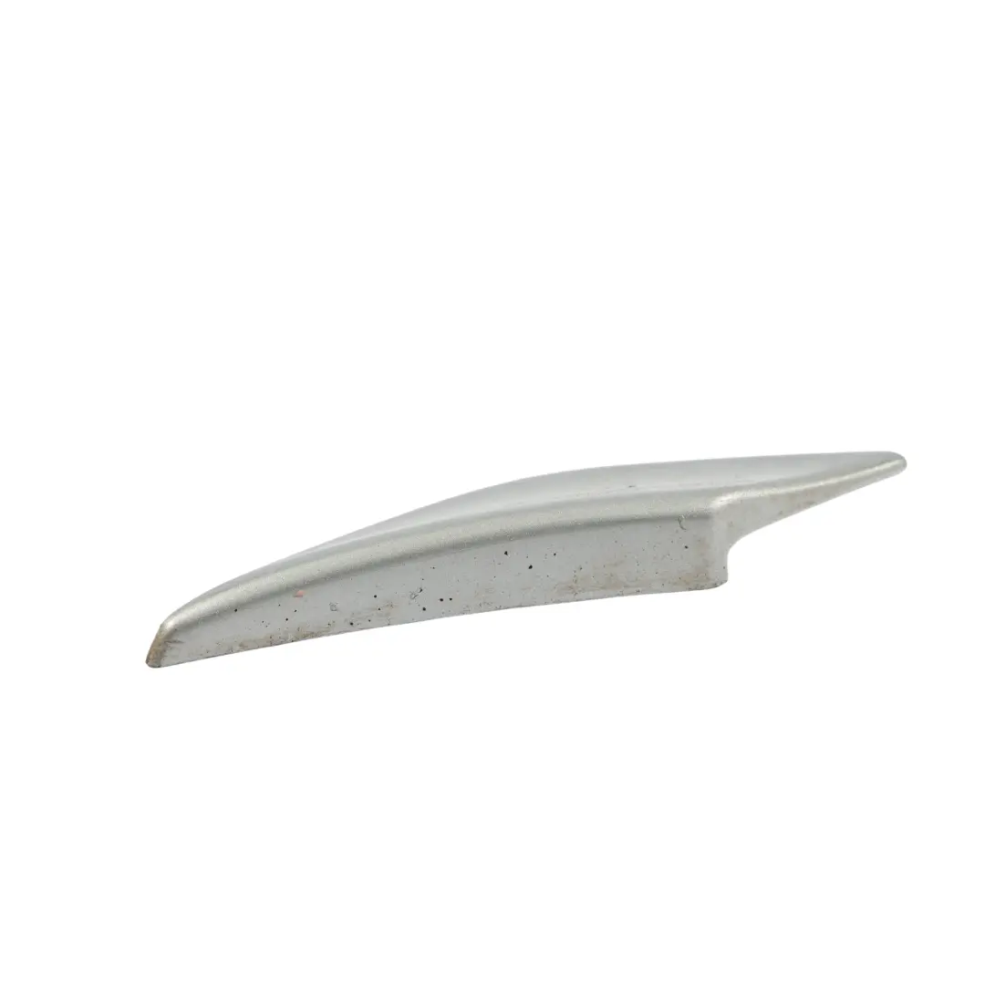 Mercedes W204 AMG Listwa Spoiler Błotnika Lewy Tył Srebrna - SKU A2046903530-IRS - Numer Części A2046903530