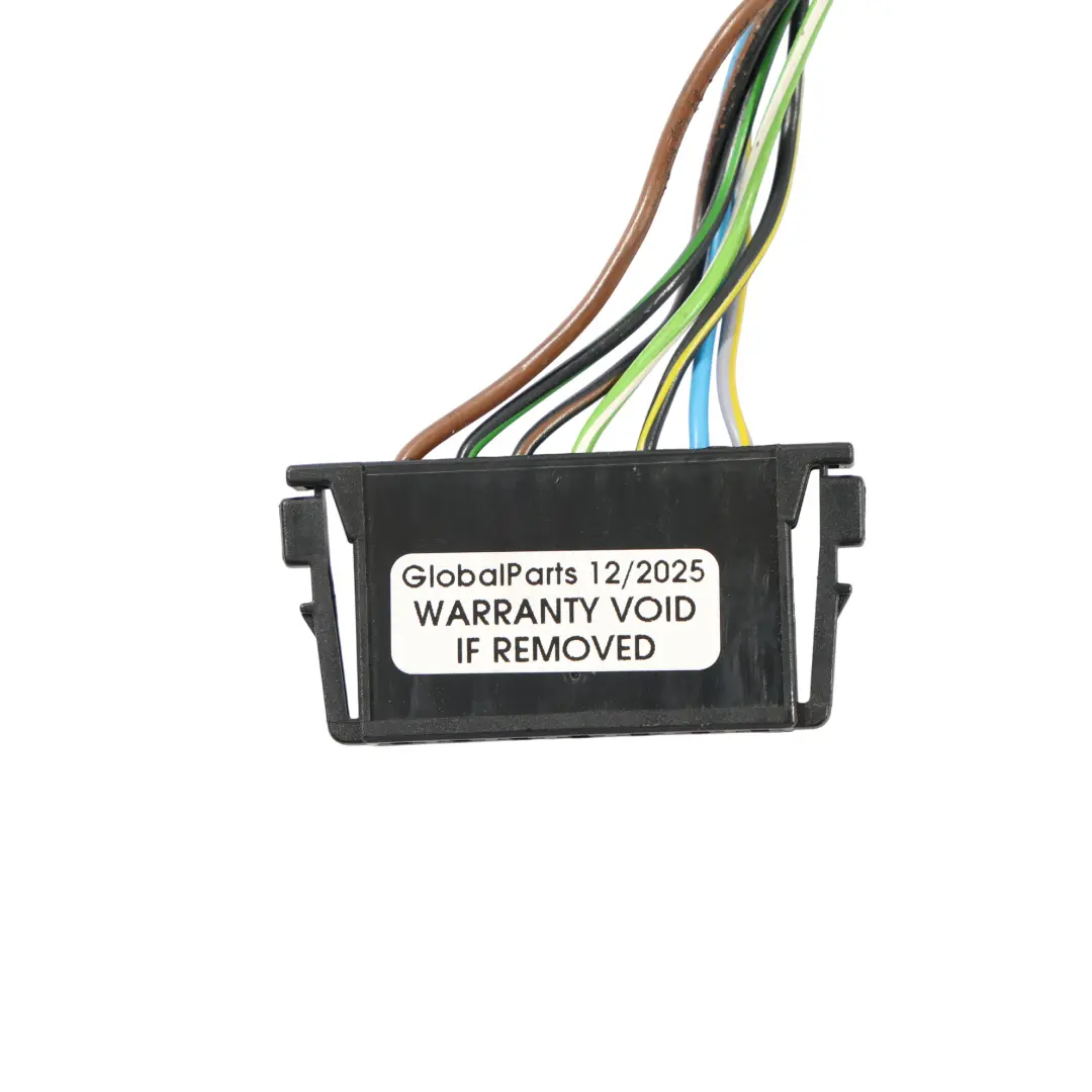 Mercedes W204 Lampa Wtyczka Zewnętrzna Prawa Tylna Tył - SKU A2048202064-2 - Numer Części A2048202064