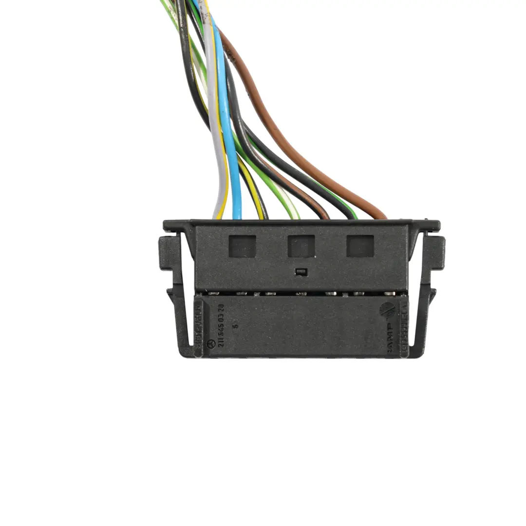 Luz Trasera Exterior Cableado Enchufe Derecho para Mercedes W204 con número de pieza A2048202064 Mercedes W204 Luz Trasera Exterior Cableado Enchufe Derecho - SKU A2048202064-2 - Número de pieza A2048202064