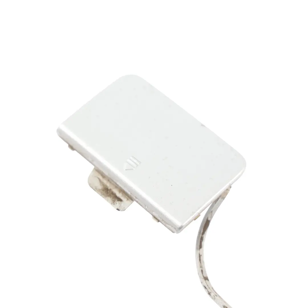 Tapa Gancho Remolque Parachoques Delantero Iridium Silver 775 para Mercedes W169 con número de pieza A2048850124 Mercedes W169 Tapa Gancho Remolque Parachoques Delantero Iridium Silver 775 - SKU A2048850124-IRS - Número de pieza A2048850124