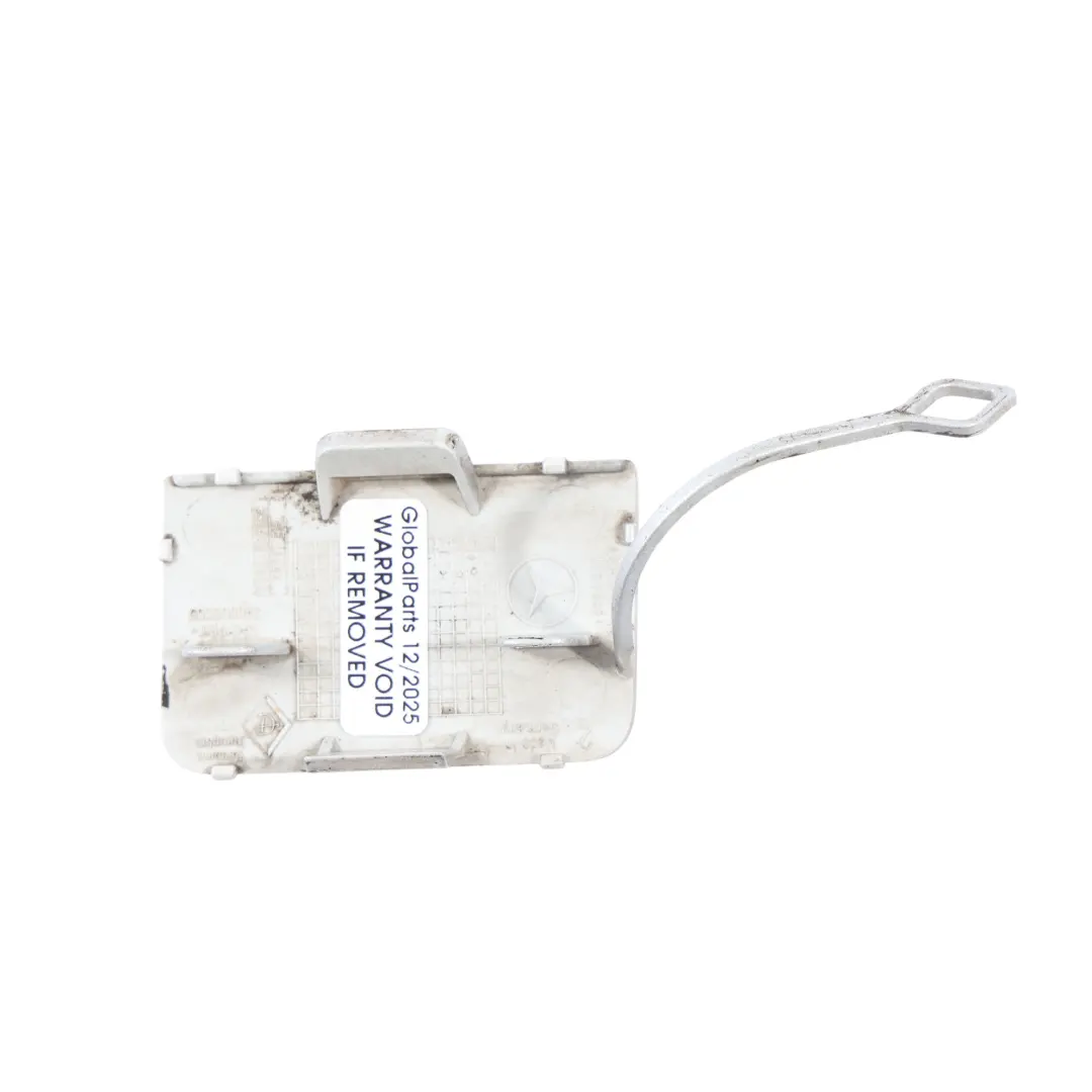 Cache Crochet Remorquage Pare-Chocs Avant Argent Iridium 775 pour Mercedes W169 à propos du numéro de pièce A2048850124 Mercedes W169 Cache Crochet Remorquage Pare-Chocs Avant Argent Iridium 775 - SKU A2048850124-IRS - Numéro de pièce A2048850124