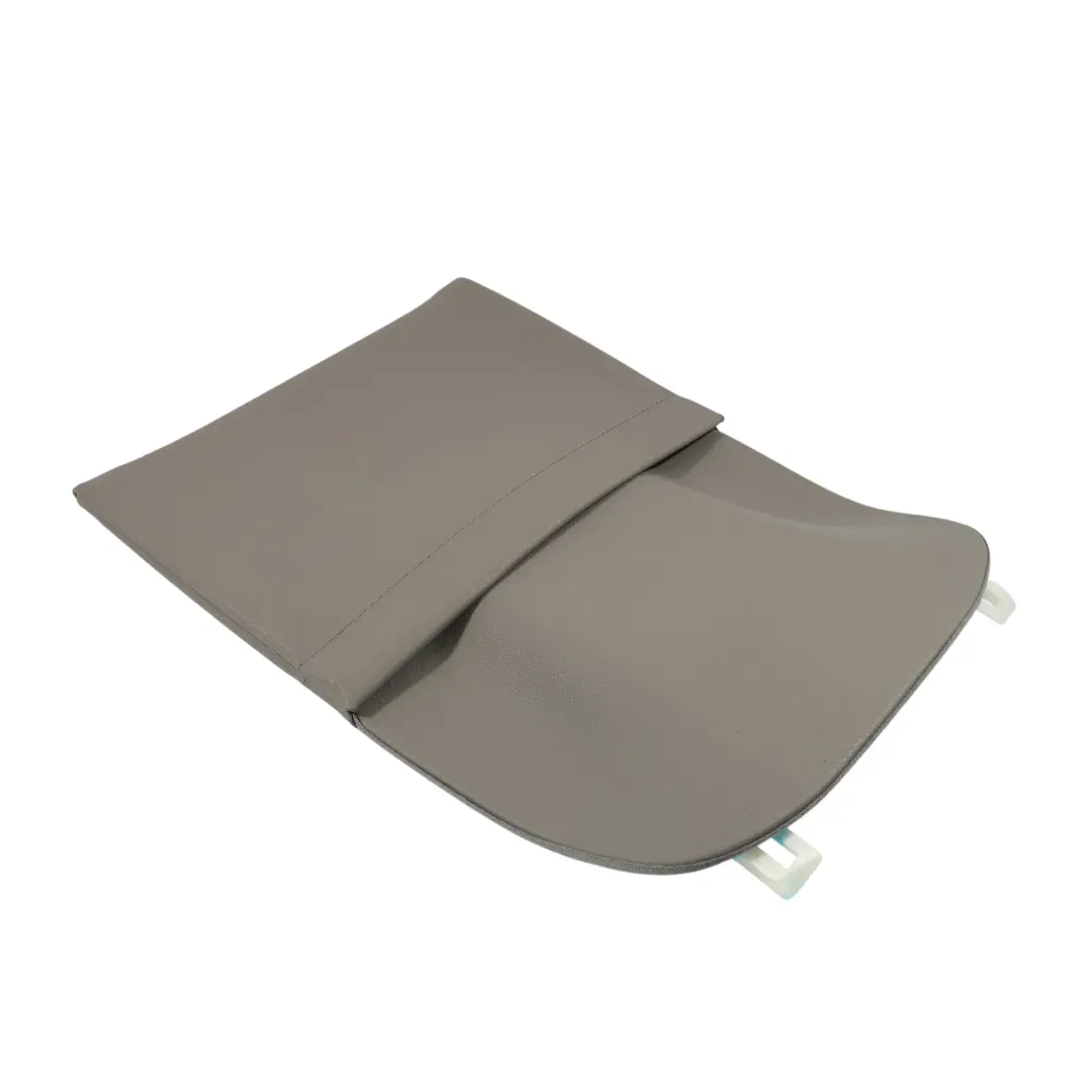 Tylna Osłona Oparcie Przedniego Fotela do Mercedes W204 o numerze A2049100239 Mercedes W204 Tylna Osłona Oparcie Przedniego Fotela - SKU A2049100239-1 - Numer Części A2049100239