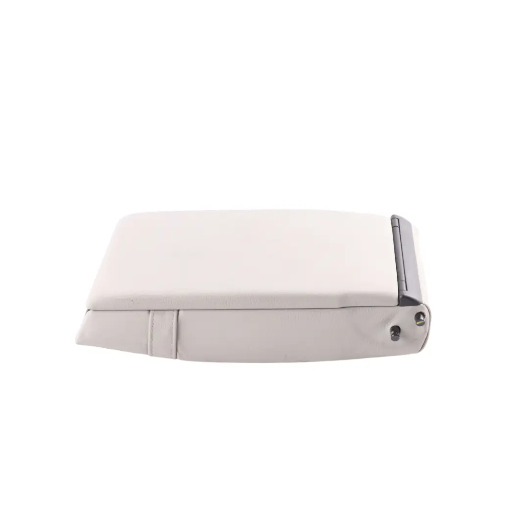 Accoudoir Central Banquette Arrière Porte-Gobelet Cuir pour Mercedes W204 à propos du numéro de pièce A2049700130 Mercedes W204 Accoudoir Central Banquette Arrière Porte-Gobelet Cuir - SKU A2049700130-3 - Numéro de pièce A2049700130