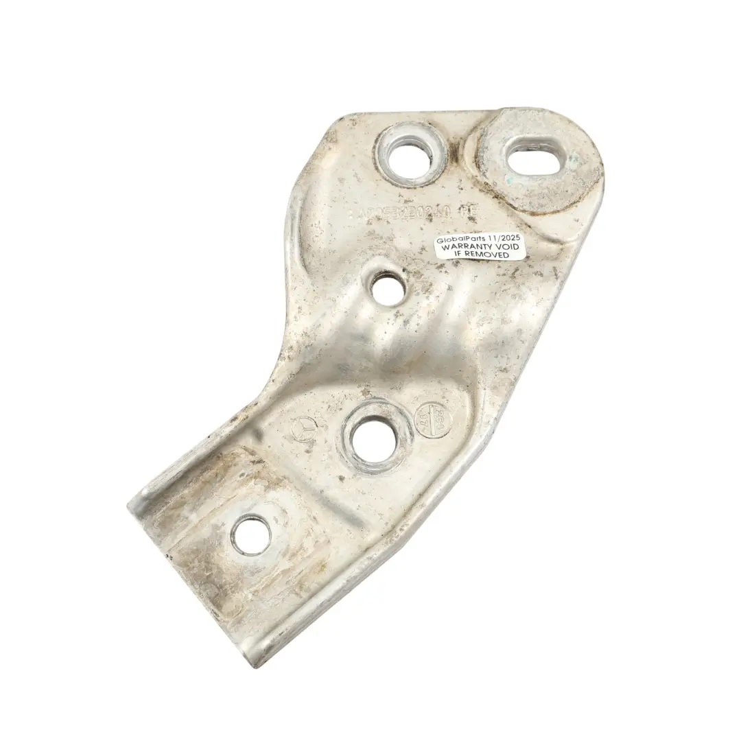 Supporto Staffa Sottotelaio Anteriore Sinistra Destra Set per Mercedes W205 X253 con numero di parte A2053230140 Mercedes W205 X253 Supporto Staffa Sottotelaio Anteriore Sinistra Destra Set - SKU A2053230140 - Numero di parte A2053230140