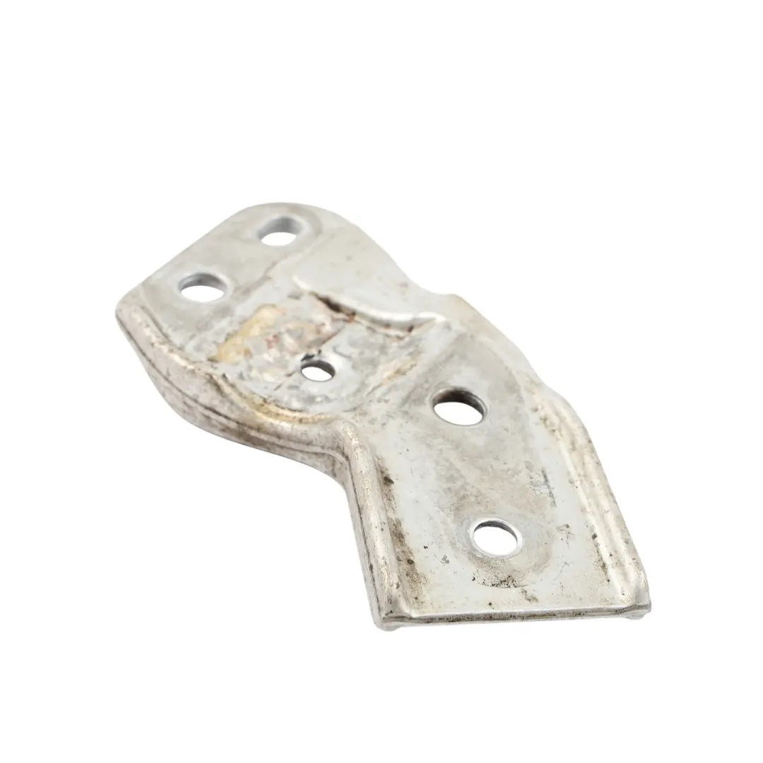 Supporto Staffa Sottotelaio Anteriore Sinistra Destra Set per Mercedes W205 X253 con numero di parte A2053230140 Mercedes W205 X253 Supporto Staffa Sottotelaio Anteriore Sinistra Destra Set - SKU A2053230140 - Numero di parte A2053230140