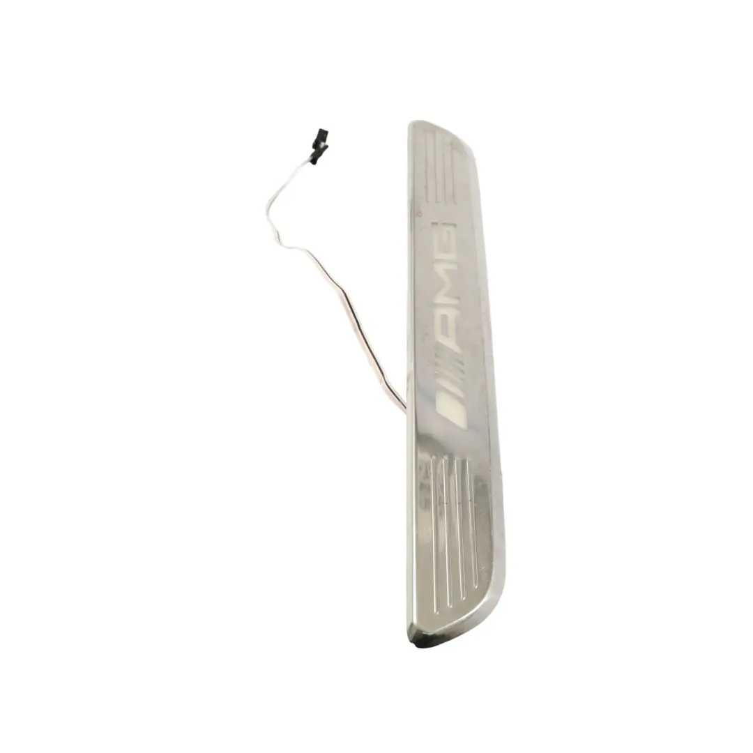 Soglia Ingresso Portiera Posteriore Sinistro per Mercedes W205 S213 W213 con numero di parte A2056802135 Mercedes W205 S213 W213 Soglia Ingresso Portiera Posteriore Sinistro - SKU A2056802135-1 - Numero di parte A2056802135