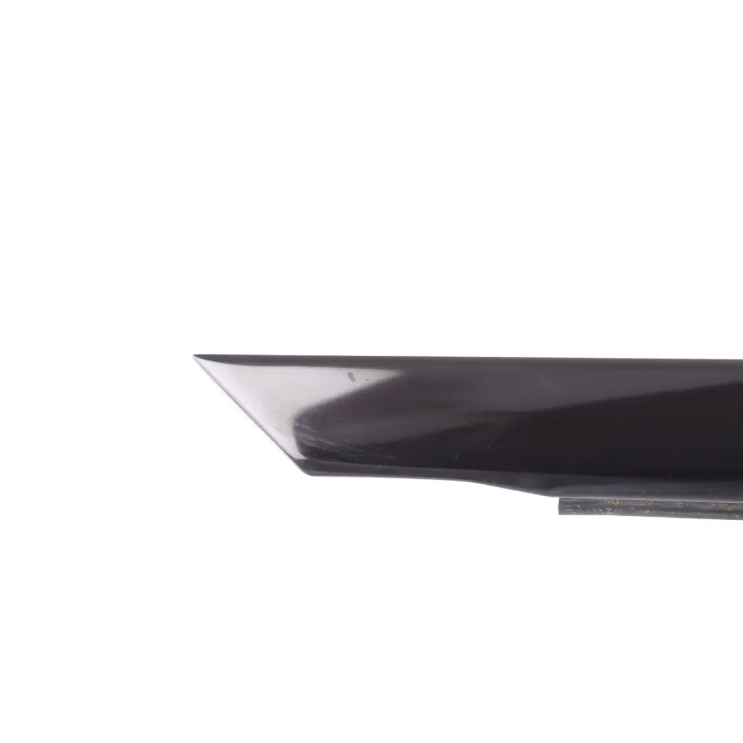 Baguette Étanchéité Vitre Porte Avant Droite pour Mercedes W205 à propos du numéro de pièce A2057204610 Mercedes W205 Baguette Étanchéité Vitre Porte Avant Droite - SKU A2057204610 - Numéro de pièce A2057204610