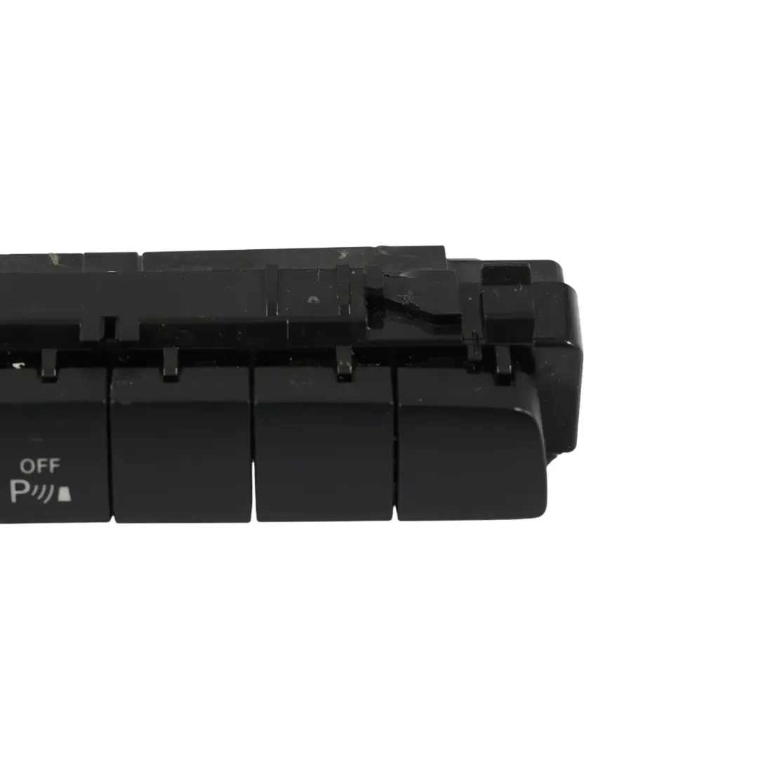 Panel Przełącznik Asystenta Pasa Ruchu PDC do Mercedes W205 C253 o numerze A2059058209 Mercedes W205 C253 Panel Przełącznik Asystenta Pasa Ruchu PDC - SKU A2059058209 - Numer Części A2059058209