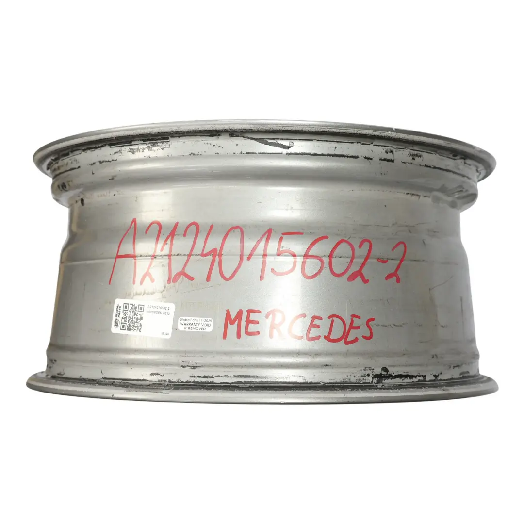 Leichtmetallfelge 17" ET:48 8J 5 Doppelspeiche für Mercedes W212 mit Teilenummer A2124015602 Mercedes W212 Leichtmetallfelge 17" ET:48 8J 5 Doppelspeiche - SKU A2124015602-2 - Teilenummer A2124015602