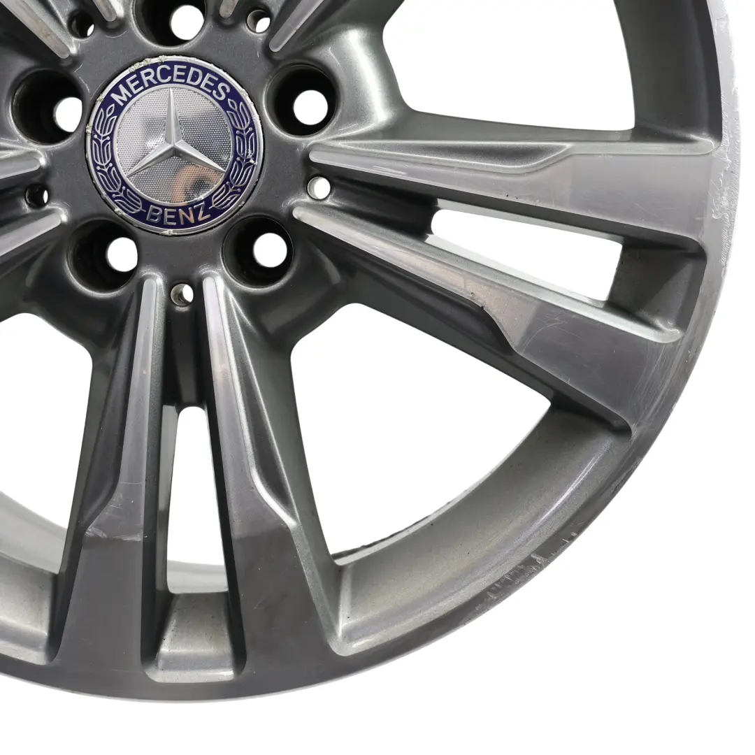 Jante Alliage 17" ET:48 8J 5 Double Rayon pour Mercedes W212 à propos du numéro de pièce A2124015602 Mercedes W212 Jante Alliage 17" ET:48 8J 5 Double Rayon - SKU A2124015602-2 - Numéro de pièce A2124015602