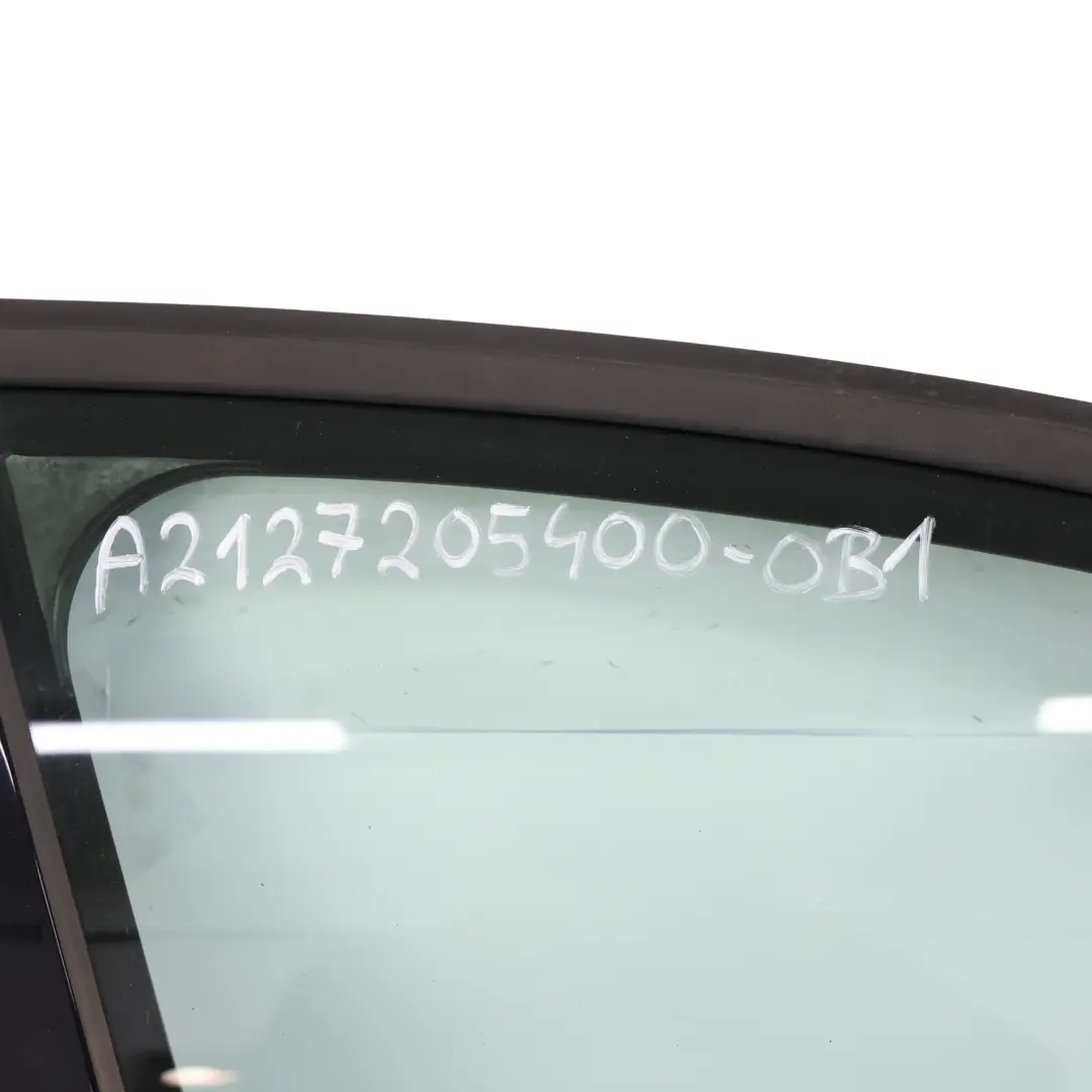 Pannello Di Porta Anteriore Destro Obsidian Black Metallic - 197 per Mercedes W212 con numero di parte A2127205400 Mercedes W212 Pannello Di Porta Anteriore Destro Obsidian Black Metallic - 197 - SKU A2127205400-OB1 - Numero di parte A2127205400