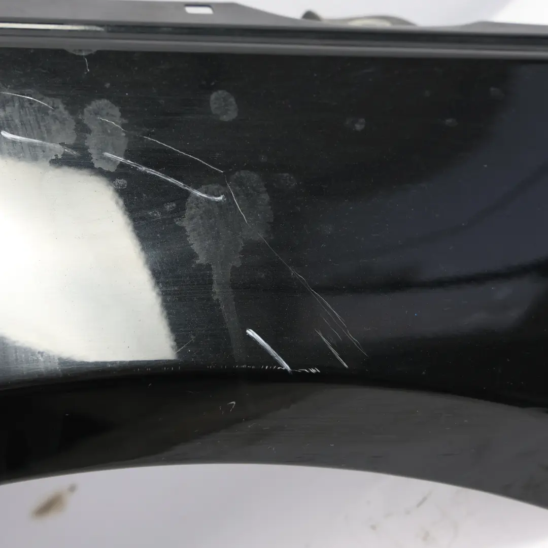 Pannello Laterale Anteriore Destra Parafango Obsidian Black 197 per Mercedes W212 con numero di parte A2128801218 Mercedes W212 Pannello Laterale Anteriore Destra Parafango Obsidian Black 197 - SKU A2128801218-OB - Numero di parte A2128801218