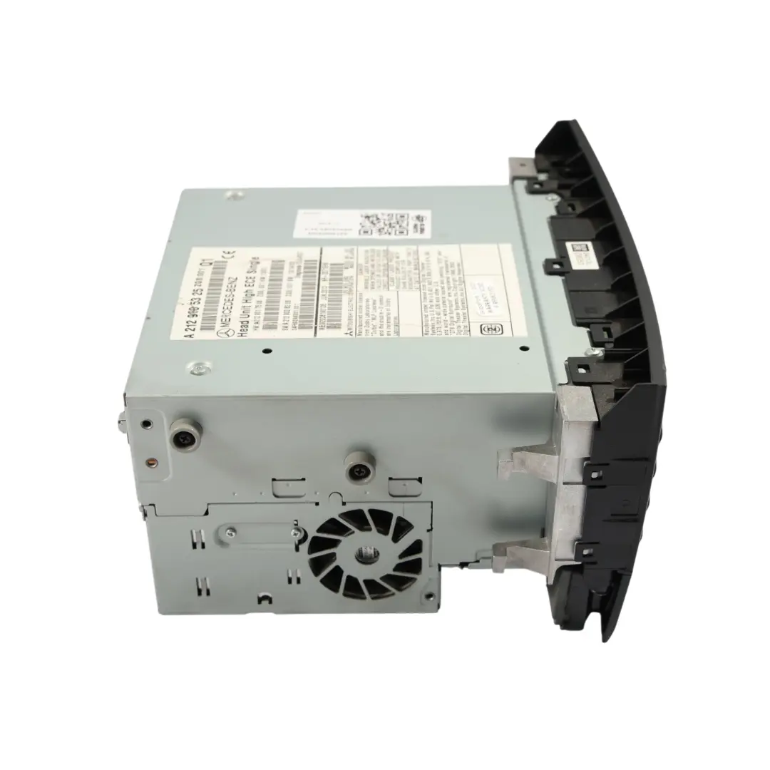 MMI Multimedia CD Spieler Navigation Steuergerät für Mercedes W212 mit Teilenummer A2129005325 Mercedes W212 MMI Multimedia CD Spieler Navigation Steuergerät - SKU A2129005325 - Teilenummer A2129005325