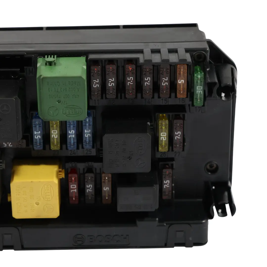 Sicherungskasten SAM Steuermodul Einheit ECU für Mercedes W212 mit Teilenummer A2129007124 Mercedes W212 Sicherungskasten SAM Steuermodul Einheit ECU - SKU A2129007124 - Teilenummer A2129007124