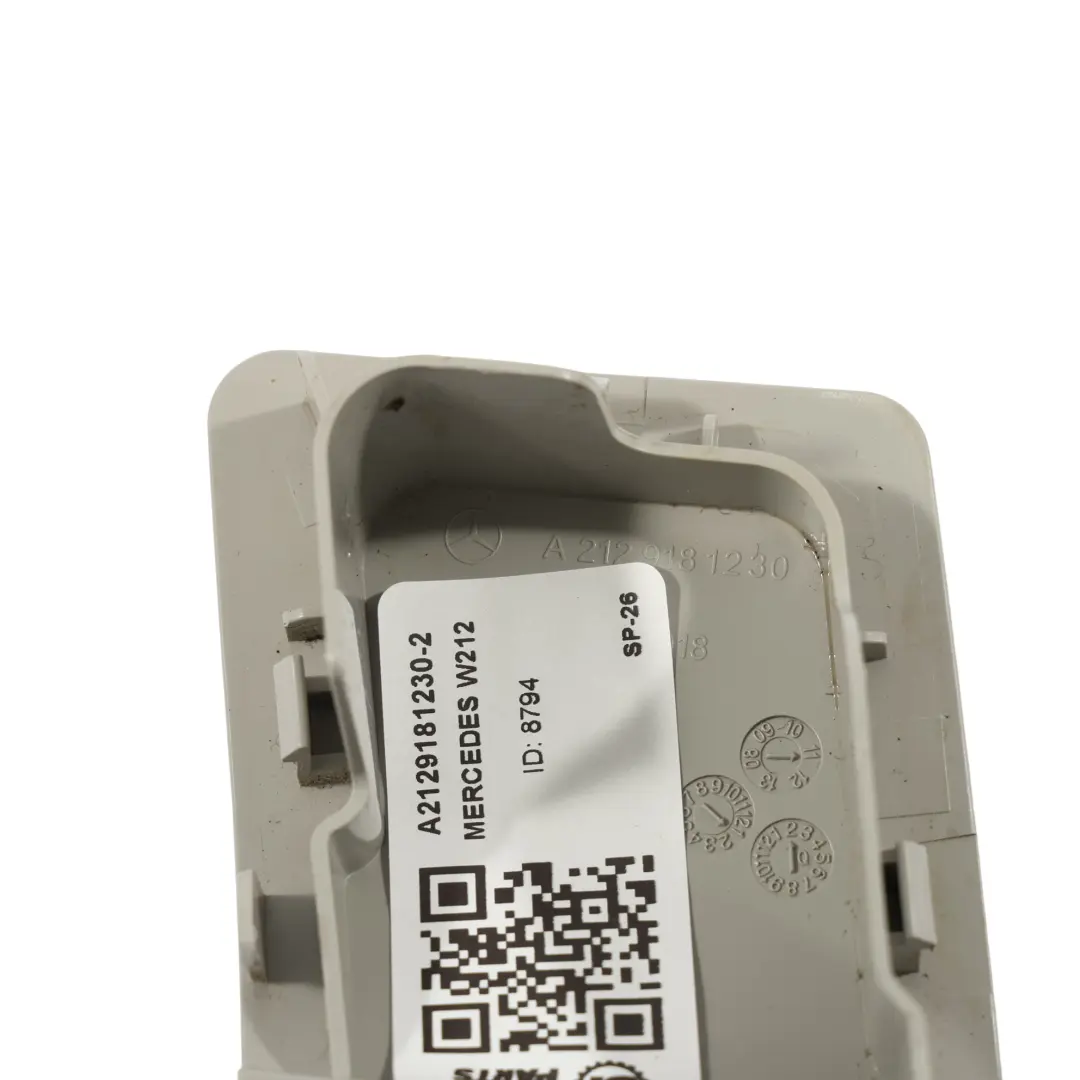 Mercedes W212 Garniture Fixation Ceinture Sécurité Avant Droit Gris - SKU A2129181230-2 - Numéro de pièce A2129181230