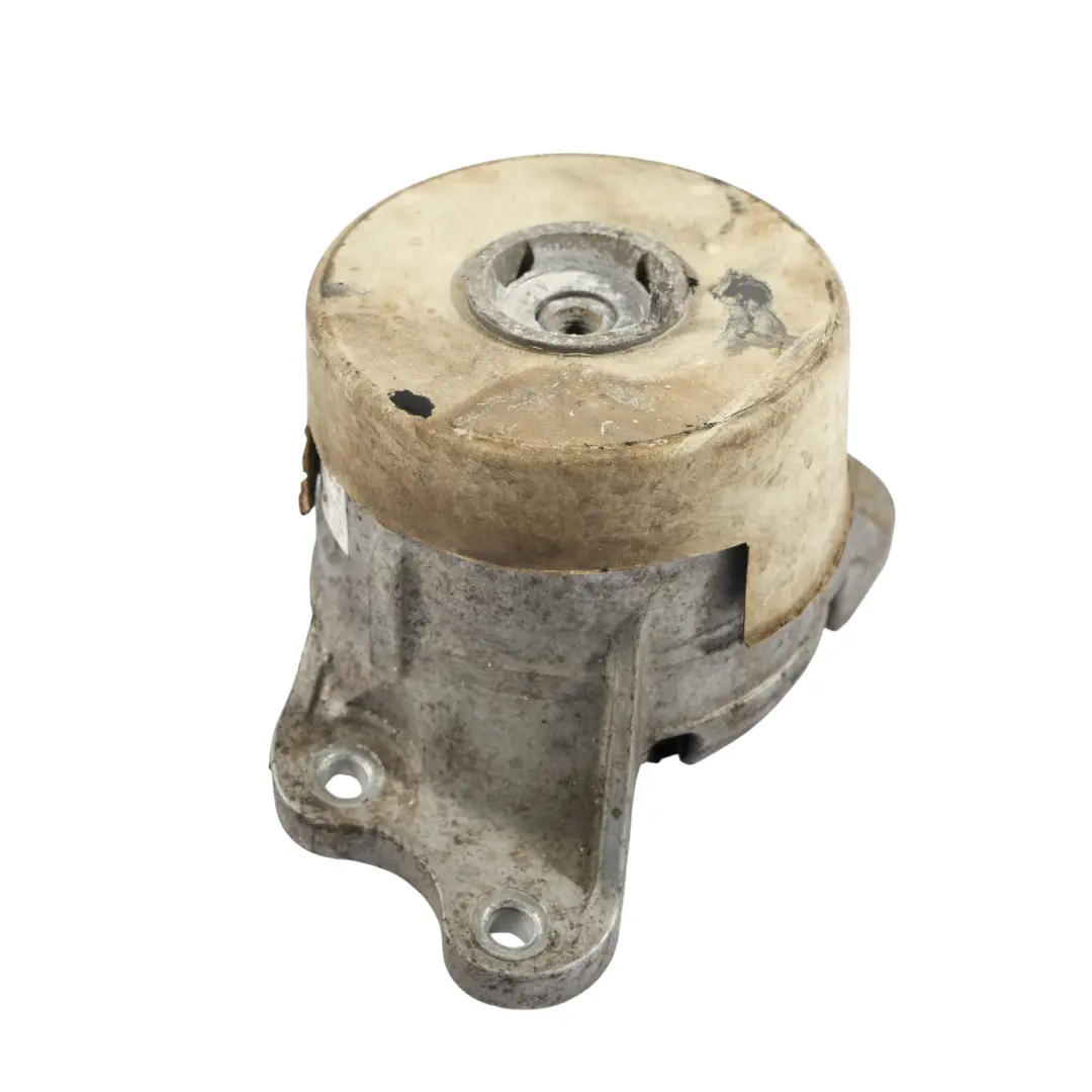 C43 W213 E43 Motorhalterung Links für Mercedes W205 mit Teilenummer A2132402100 Mercedes W205 C43 W213 E43 Motorhalterung Links - SKU A2132402100 - Teilenummer A2132402100