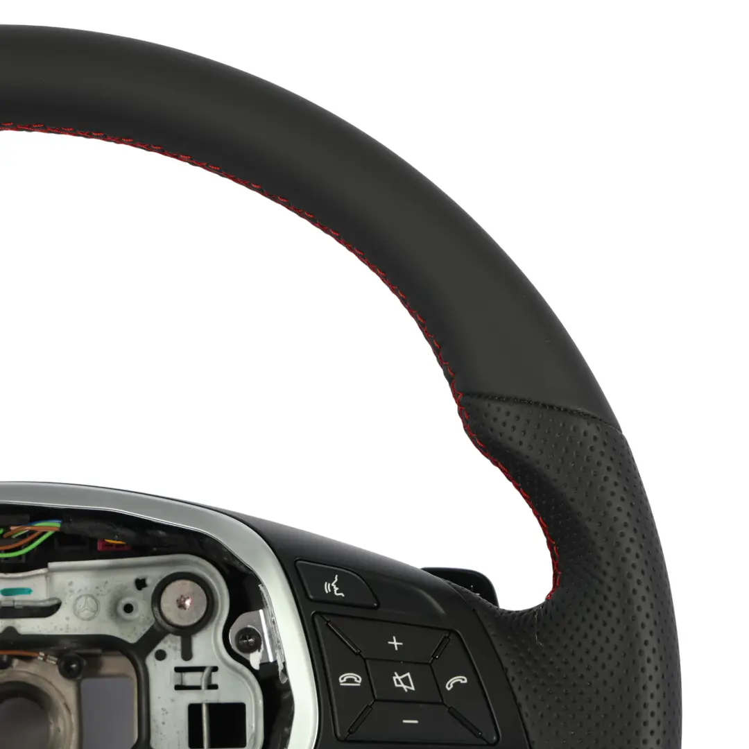 Volante Mercedes W176 W246 NUOVO pelle nera fili rossi Paddle Shift - SKU A2184609103-1 - Numero di parte A2184609103