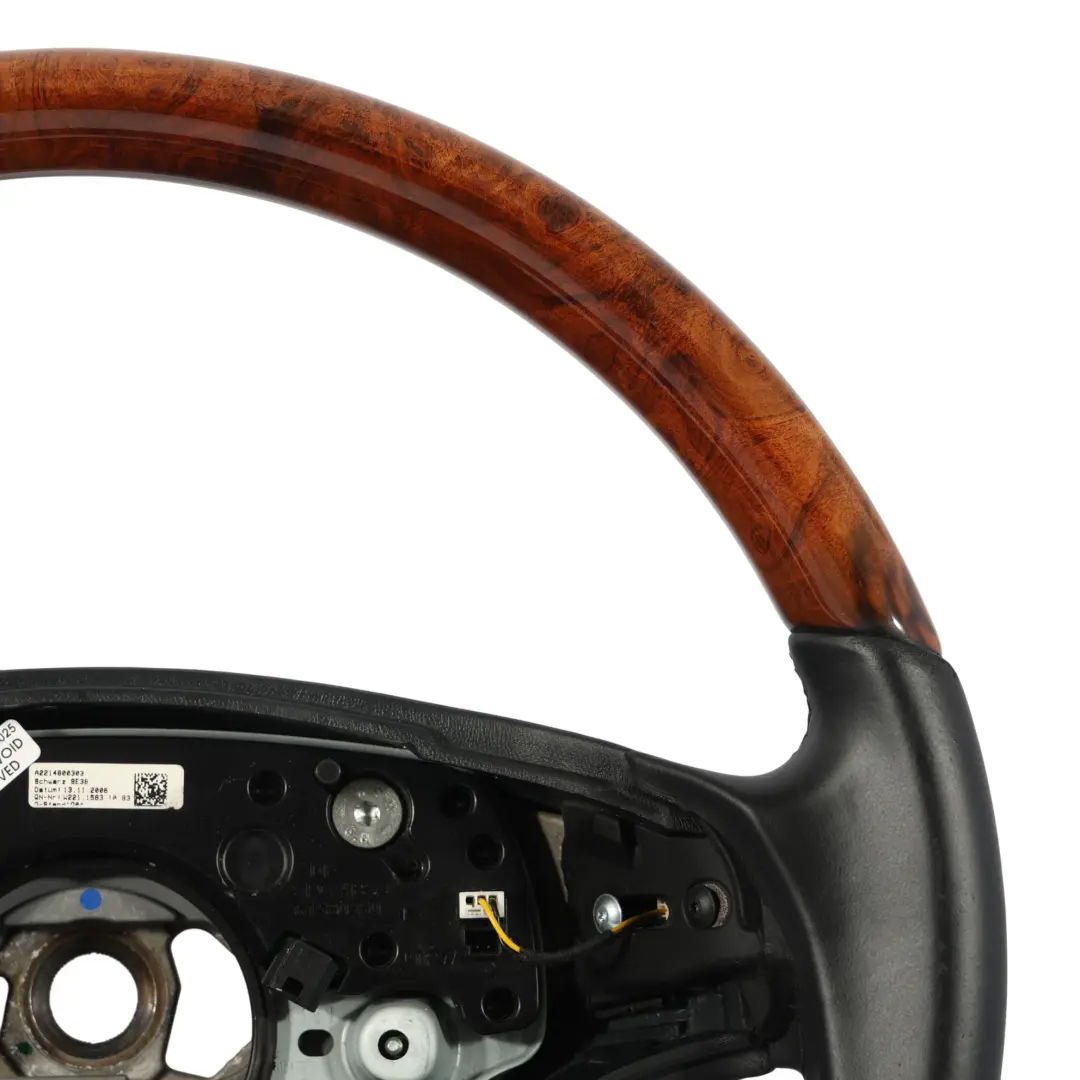 Cuero Negro Madera Nogal para Mercedes C216 W221 Volante con número de pieza A2214600303 Mercedes C216 W221 Volante Cuero Negro Madera Nogal - SKU A2214600303 - Número de pieza A2214600303