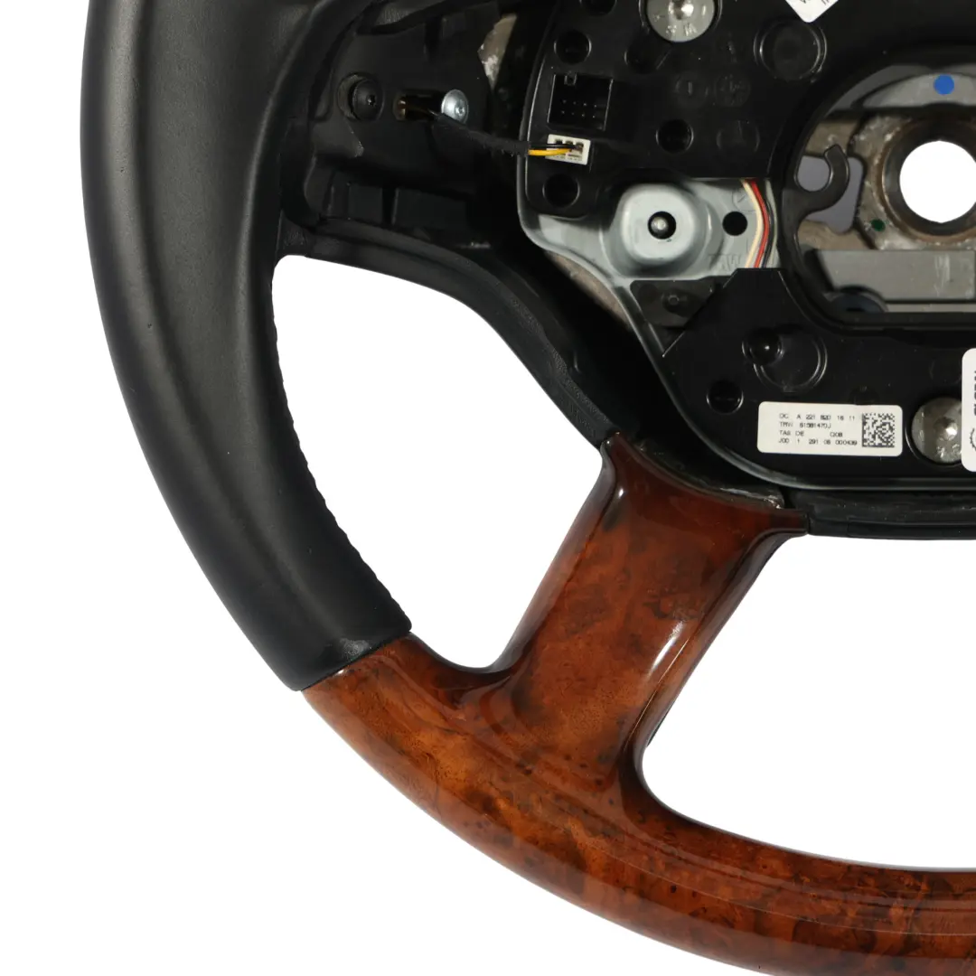 Lenkrad Schwarz Leder Holz Gratnuss für Mercedes C216 W221 mit Teilenummer A2214600303 Mercedes C216 W221 Lenkrad Schwarz Leder Holz Gratnuss - SKU A2214600303 - Teilenummer A2214600303
