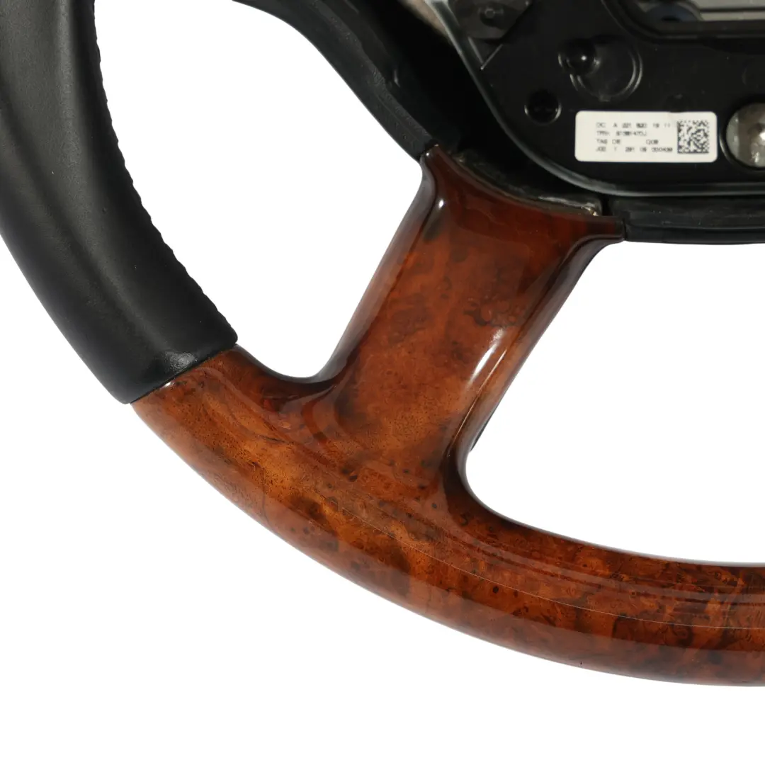 Cuero Negro Madera Nogal para Mercedes C216 W221 Volante con número de pieza A2214600303 Mercedes C216 W221 Volante Cuero Negro Madera Nogal - SKU A2214600303 - Número de pieza A2214600303