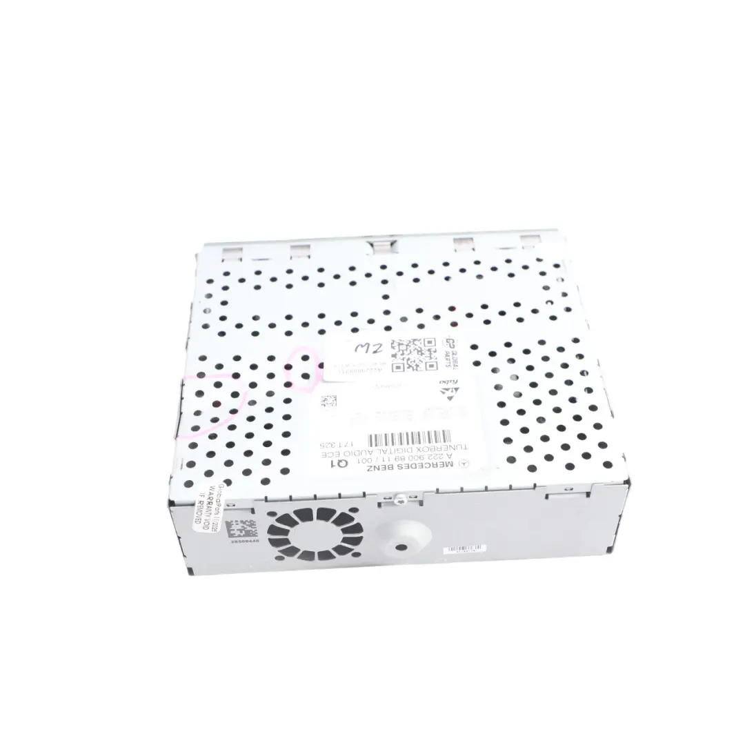 Tuner Box Mercedes W213 W205 W222 Unità controllo audio DAB ECE per con numero di parte A2229008911 Tuner Box Mercedes W213 W205 W222 Unità controllo audio DAB ECE - SKU A2229008911 - Numero di parte A2229008911