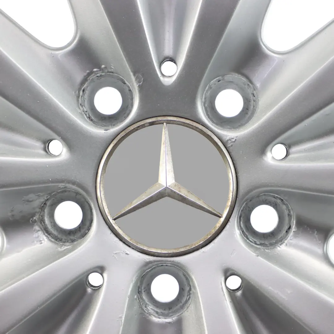 Cerchio In Lega Argento 10 Razze 16" ET:49 6,5J per Mercedes W176 W246 con numero di parte A2464010500 Mercedes W176 W246 Cerchio In Lega Argento 10 Razze 16" ET:49 6,5J - SKU A2464010500-1 - Numero di parte A2464010500