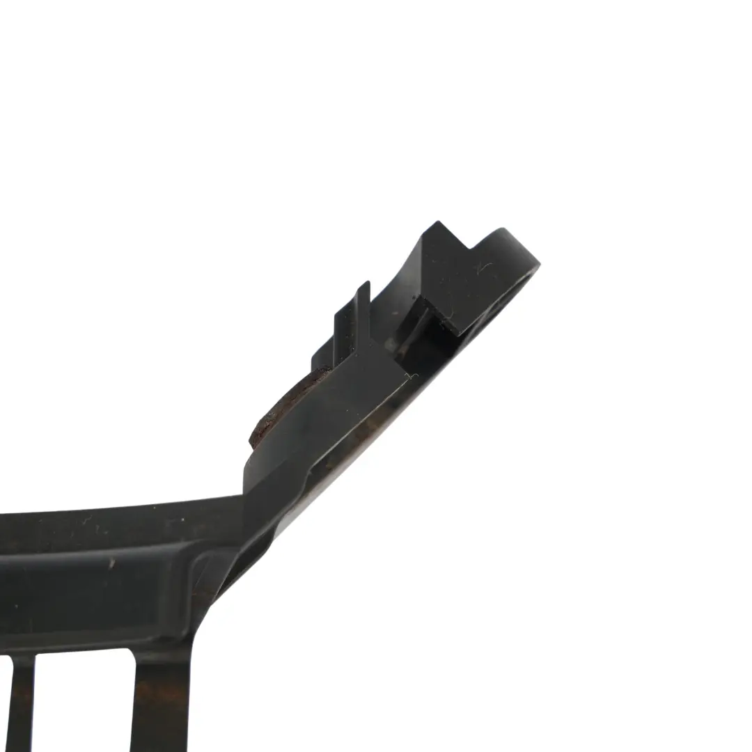 W156 W176 Support Fixation Câble Frein Avant Droit pour Mercedes à propos du numéro de pièce A2465461843 Mercedes W156 W176 Support Fixation Câble Frein Avant Droit - SKU A2465461843 - Numéro de pièce A2465461843