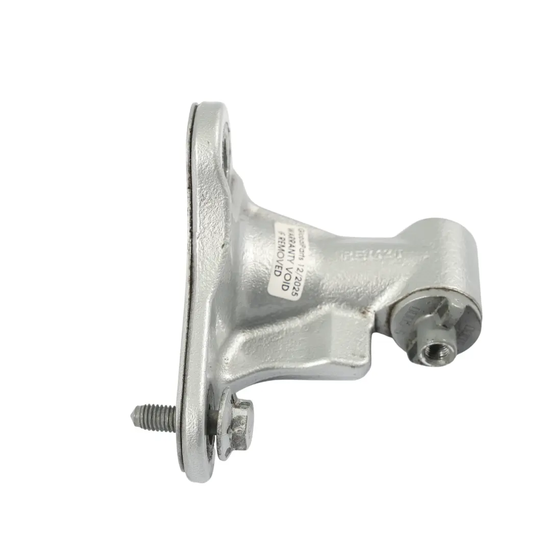 Zawias Drzwi Prawy Tył Dolny Srebrny Metalik - 761 do Mercedes W246 o numerze A2467300437 Mercedes W246 Zawias Drzwi Prawy Tył Dolny Srebrny Metalik - 761 - SKU A2467300437-PLS - Numer Części A2467300437