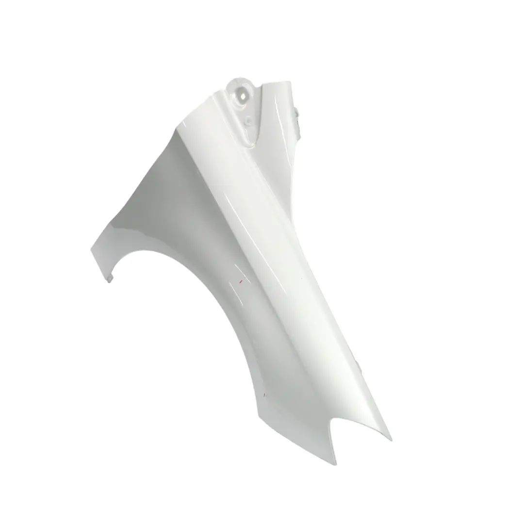 Panel Delantero Derecho Cubierta Izquierda Polar Silver 761 para Mercedes W246 con número de pieza A2468810201 Mercedes W246 Panel Delantero Derecho Cubierta Izquierda Polar Silver 761 - SKU A2468810201-PLS - Número de pieza A2468810201