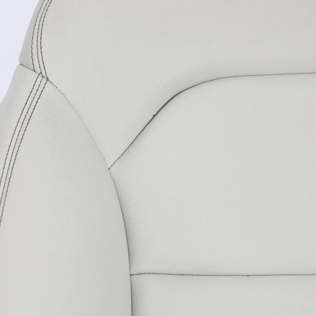 Sitzlehnenbezug Kunstleder Vorne Rechts Beifahrerseite Grau für Mercedes W176 W246 mit Teilenummer A2469105802 Mercedes W176 W246 Sitzlehnenbezug Kunstleder Vorne Rechts Beifahrerseite Grau - SKU A2469105802-8 - Teilenummer A2469105802