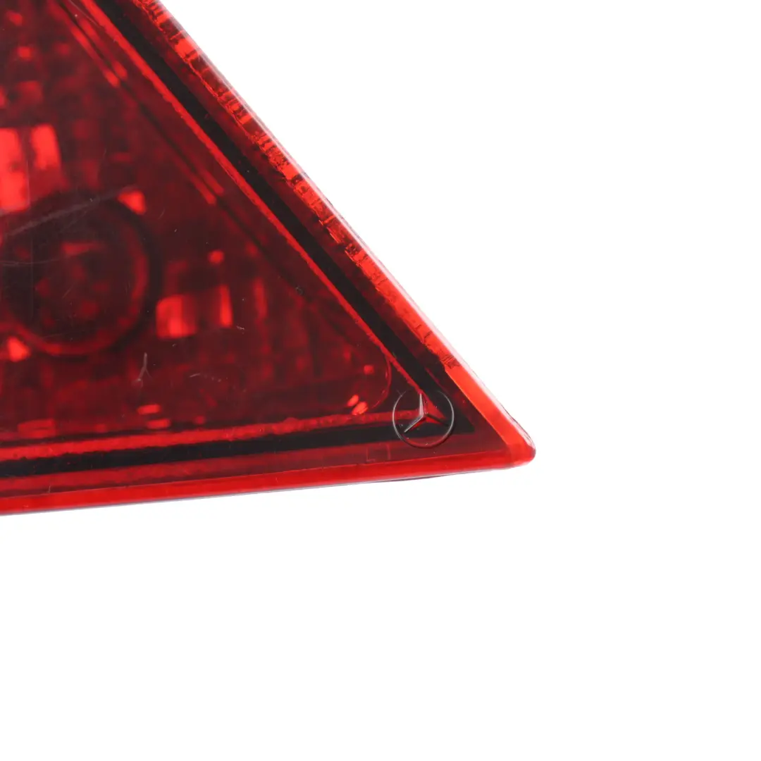 Rücklicht Lampe Links Side Panel für Mercedes W251 mit Teilenummer A2518201764 Mercedes W251 Rücklicht Lampe Links Side Panel - SKU A2518201764-1 - Teilenummer A2518201764