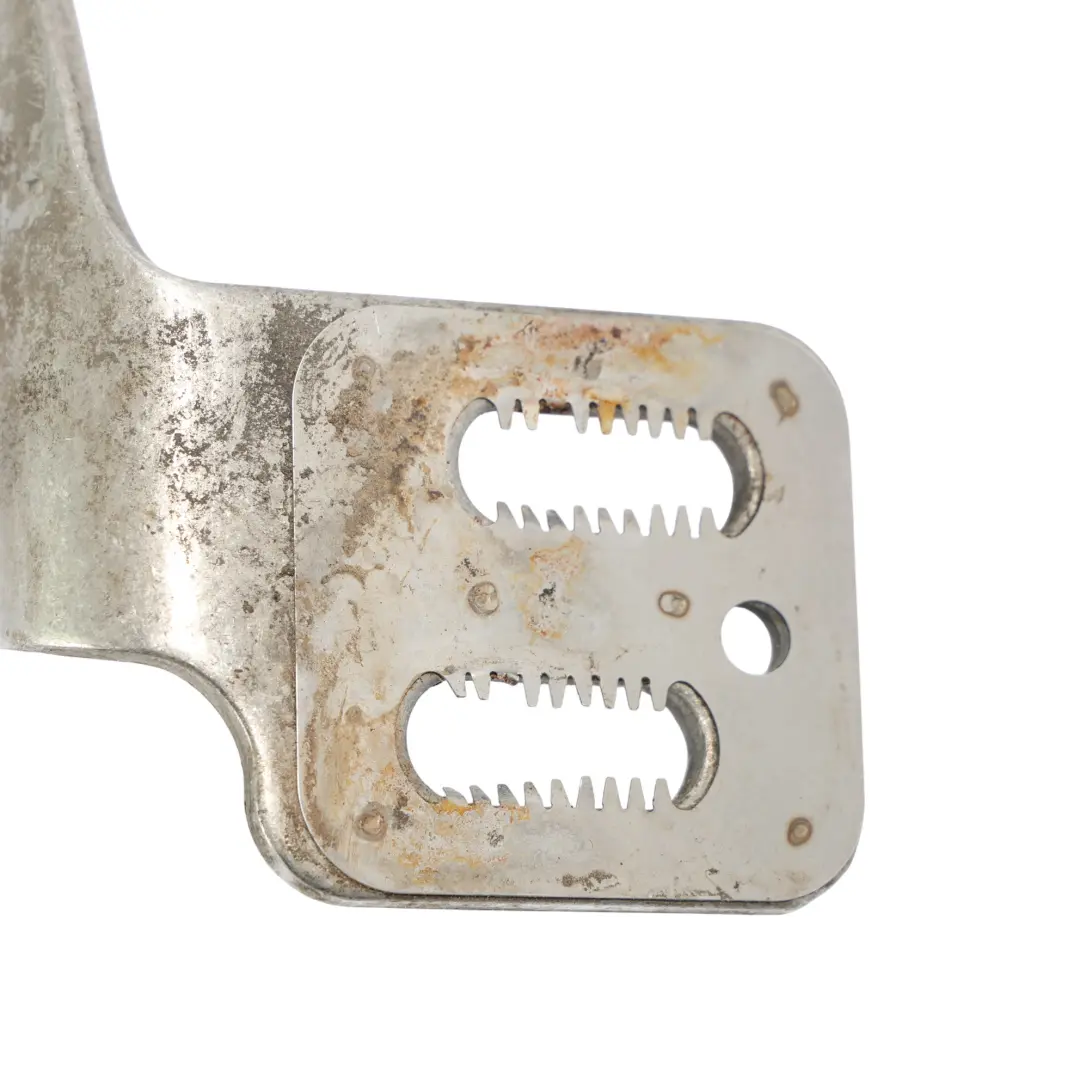 Mercedes W205 W213 C238 Support Fixation Échappement Gauche - SKU A2761423540 - Numéro de pièce A2761423540