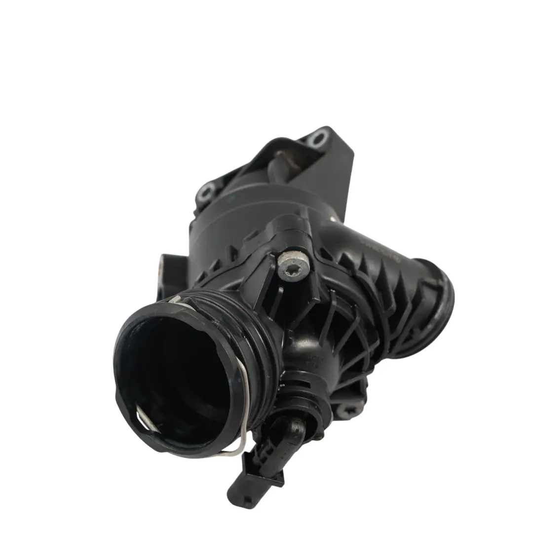 Mercedes W205 C43 4Matic Termostato Alloggiamento Unità Refrigerante - SKU A2762000315 - Numero di parte A2762000315