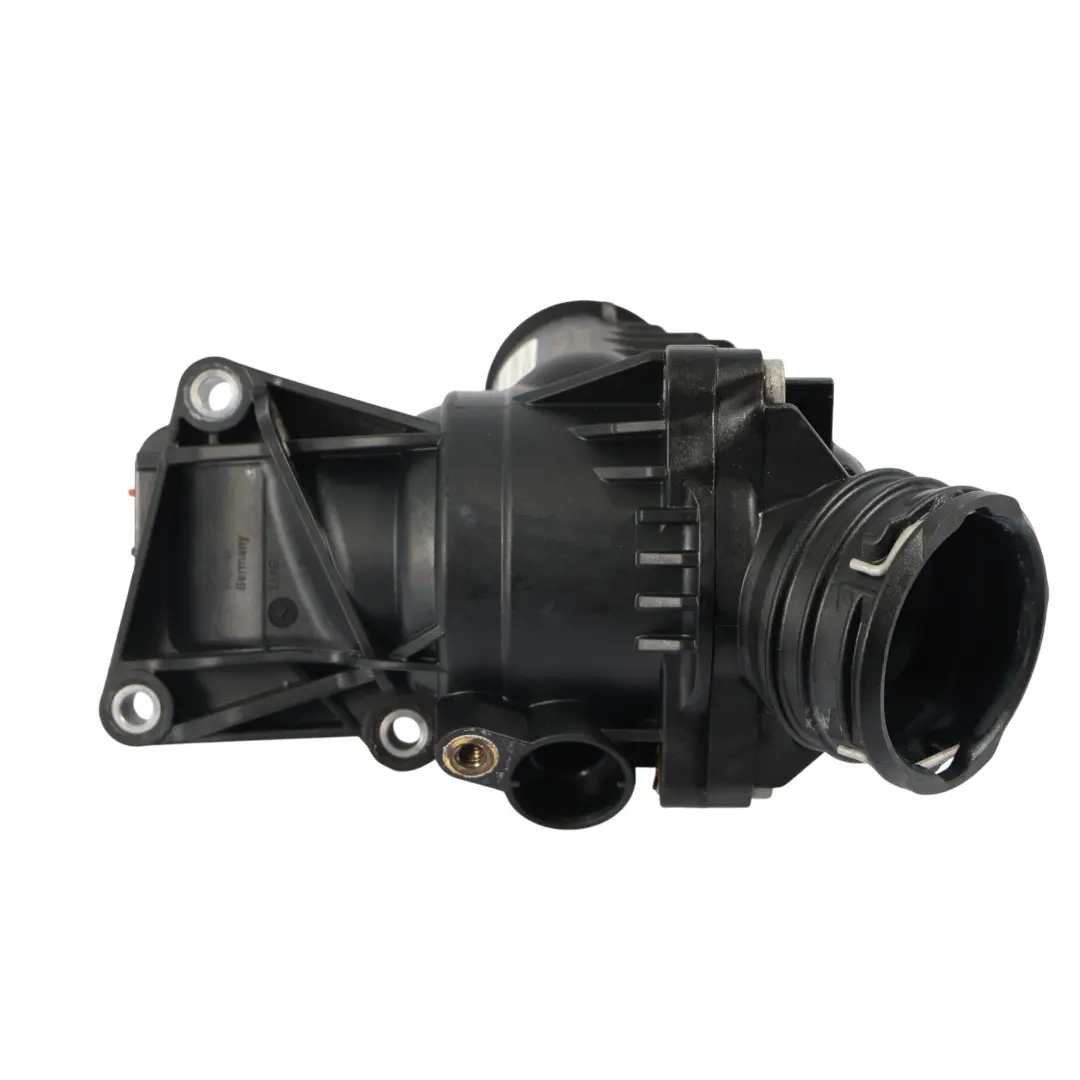 C43 4Matic Thermostatgehäuse Kühlmittelanlage für Mercedes W205 mit Teilenummer A2762000315 Mercedes W205 C43 4Matic Thermostatgehäuse Kühlmittelanlage - SKU A2762000315 - Teilenummer A2762000315