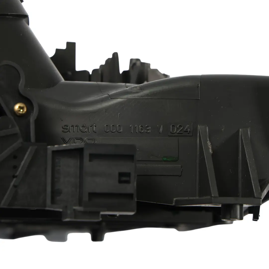 C450 Console Centrale Tableau De Bord Cache Venturi 0001163V024 pour Smart Fortwo à propos du numéro de pièce A4508200097 Smart Fortwo C450 Console Centrale Tableau De Bord Cache Venturi 0001163V024 - SKU A4508200097 - Numéro de pièce A4508200097