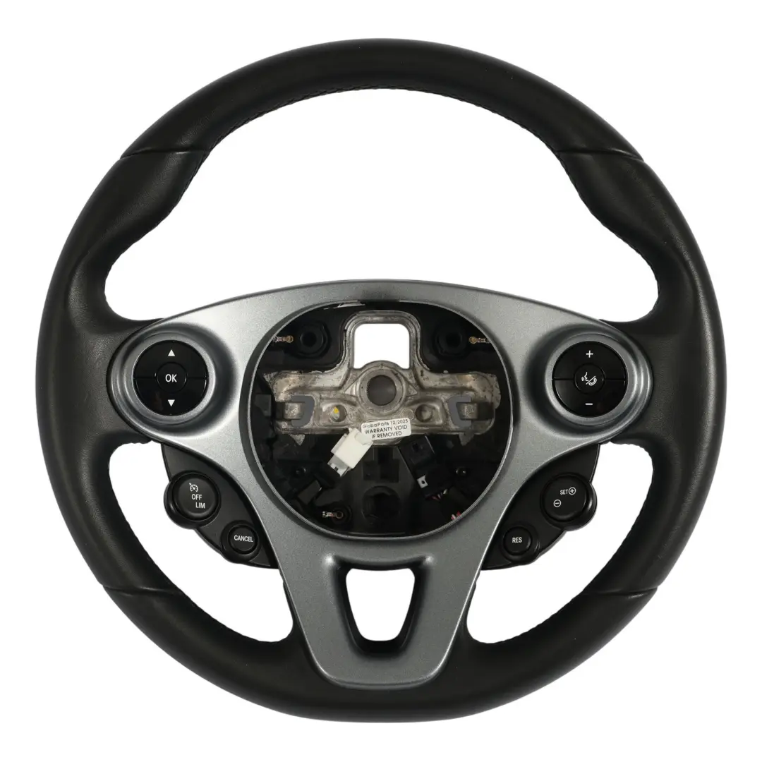 W453 Volante In Pelle Nera Multifunzione per SMART FORFOUR 453 con numero di parte A4534603500 SMART FORFOUR 453 W453 Volante In Pelle Nera Multifunzione - SKU A4534603500 - Numero di parte A4534603500