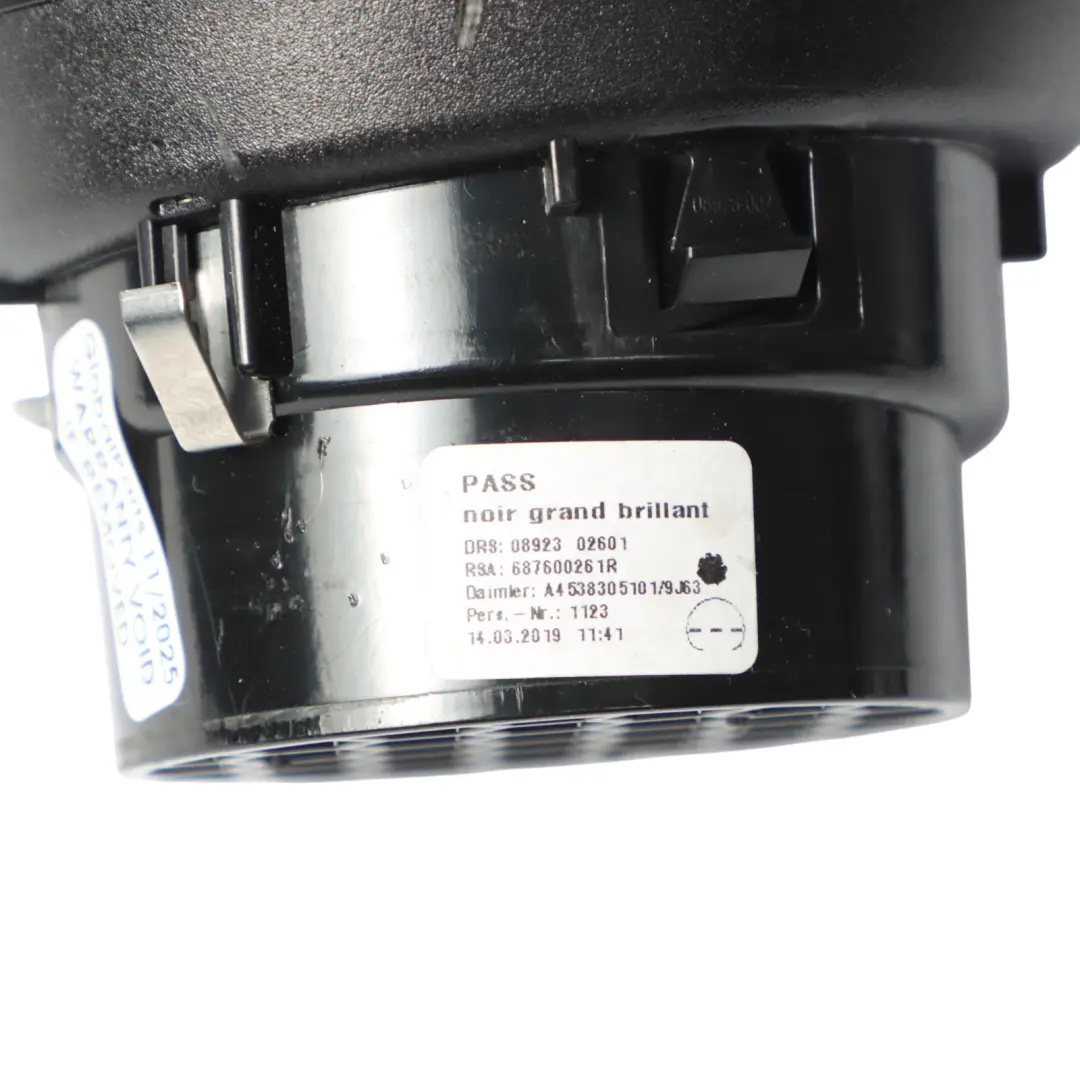 C453 Frontal Derecho Rejilla Ventilación Salpicadero para Smart Fortwo con número de pieza A4538305101 Smart Fortwo C453 Frontal Derecho Rejilla Ventilación Salpicadero - SKU A4538305101 - Número de pieza A4538305101