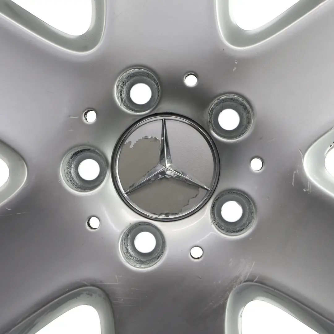 Felga Aluminiowa 17" 7J ET:56 A1644014902 do Mercedes W639 o numerze A6394011902 Mercedes W639 Felga Aluminiowa 17" 7J ET:56 A1644014902 - SKU A6394011902-2 - Numer Części A6394011902