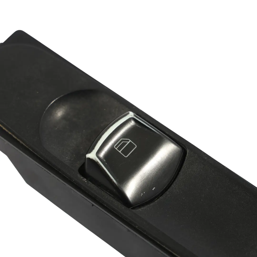 Mercedes W639 Pulsante Interruttore Alzacristalli Lato Passeggero - SKU A6395451413-1 - Numero di parte A6395451413